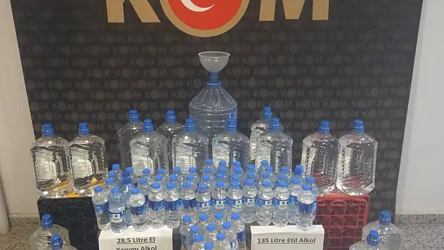 El yapımı alkol operasyonu: 2 Gözaltı