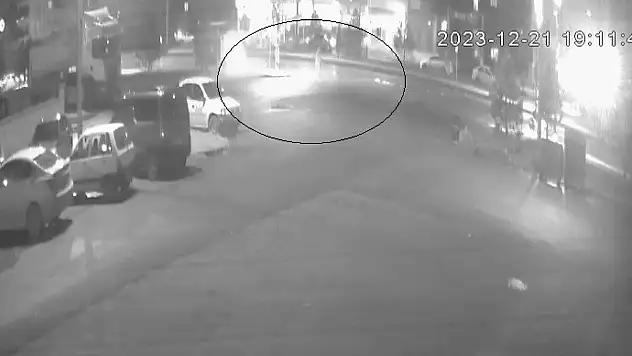 Sivas'ta feci kaza: Otomobilin çarptığı yaya metrelerce havaya fırladı