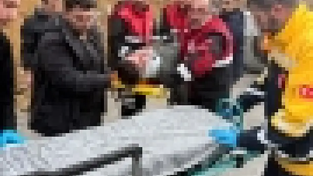 Sivas'ta otomobil kazası: 3 kişi yaralandı!