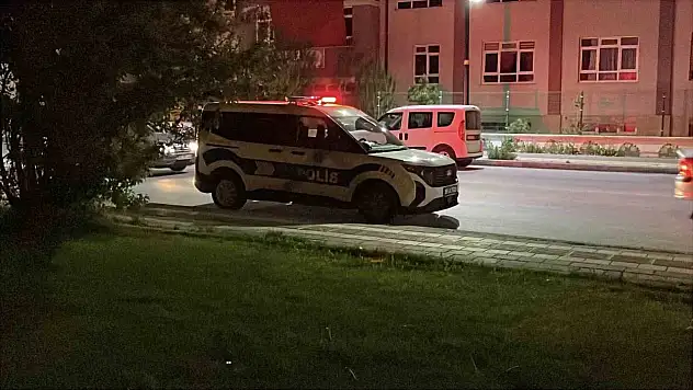 Silahlı ve bıçaklı kavga: 4 yaralı