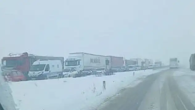 Sivas'tan Kayseri ve Malatya istikametinde ulaşım durdu