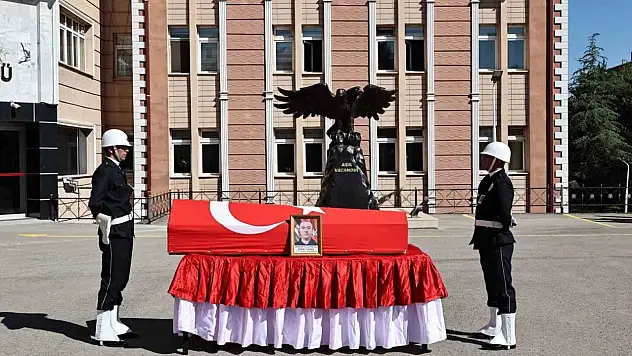Polis memuru Murat Tamer son yolculuğuna uğurlandı