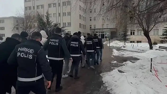 Narkotik operasyonu! 7 kişi tutuklandı