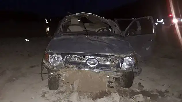 Şoförünün kalp krizi geçirdiği otomobil takla attı: 1 ölü 4 yaralı