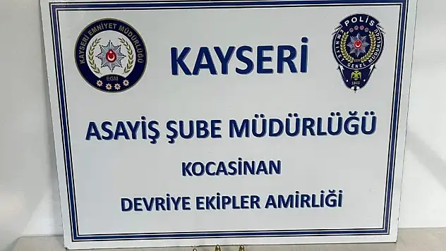 Şok uygulamada durdurulan araçta bakın neler ele geçirildi!