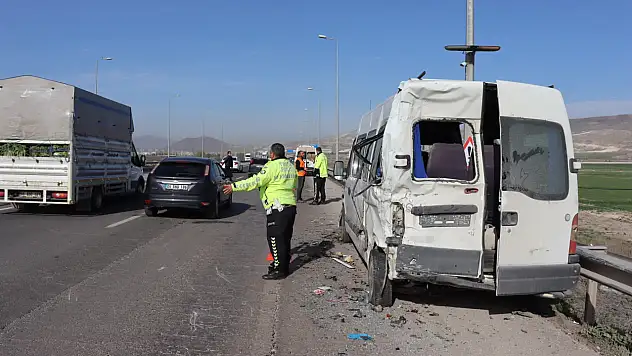 Son Dakika! Kayseri'de kaza: Çok sayıda yaralı var