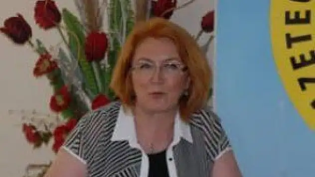 SON MİTİNG EMİNE SEZGİN'DEN!
