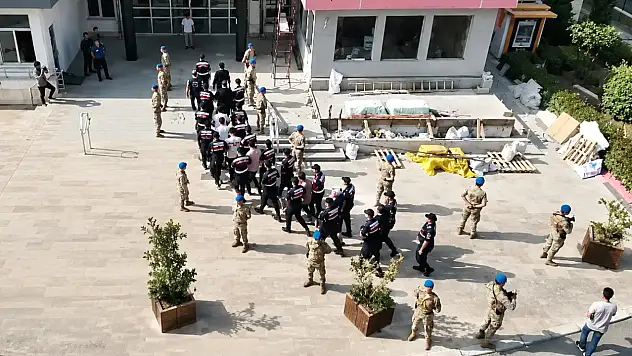 Sosyal medyadan uyuşturucu satanlara operasyon!