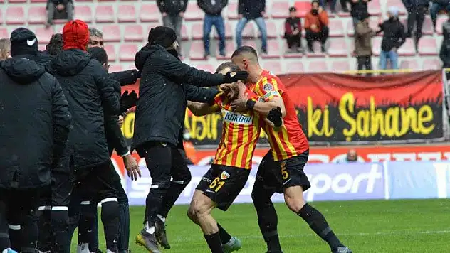 Spor Toto Süper Lig: Kayserispor: 2 - Konyaspor: 1 (İlk yarı)