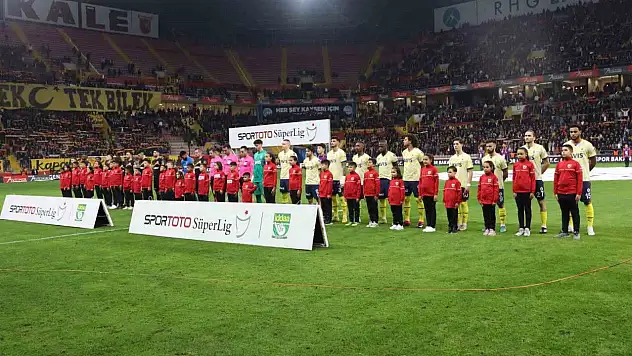 Spor Toto Süper Lig: Kayserispor: 0 - Fenerbahçe: 1 (Maç devam ediyor)