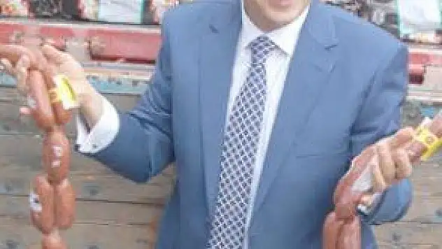 'SUCUKÇU, AKP'Lİ BELEDİYE BAŞKANINDAN PARASINI İSTİYOR'