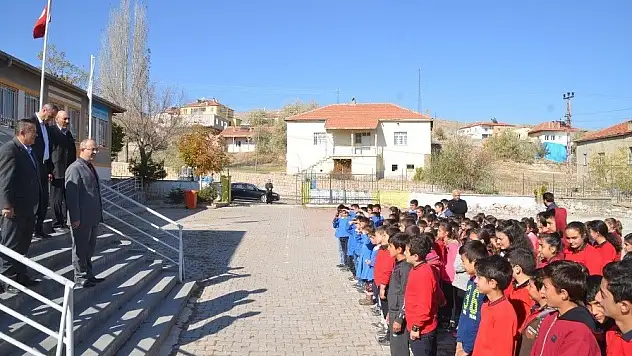 Süksünlü çocuklara halı saha müjdesi
