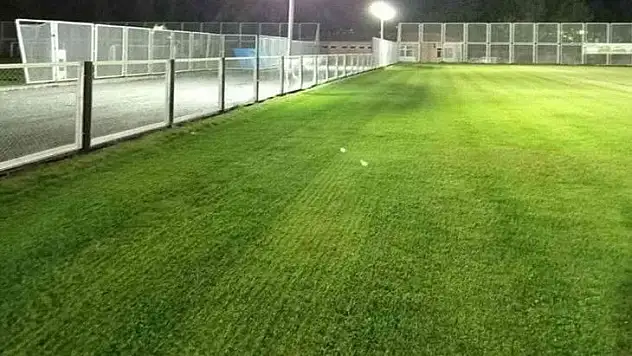 Sümer Stadı sentetik çim olacak