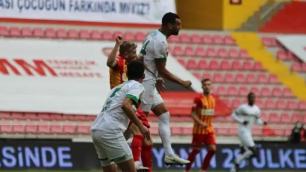 Süper Lig: Hes Kablo Kayserispor: 0 - Aytemiz Alanyaspor: 0 (İlk yarı)