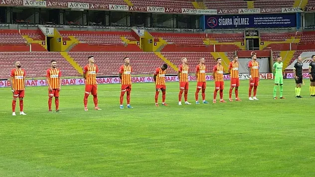 Süper Lig: Kayserispor: 0 - Beşiktaş: 0 (İlk Yarı)