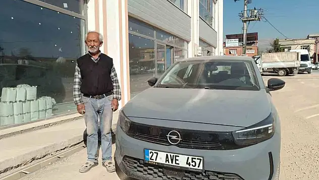 Şüpheli bomba düzeneği nedeniyle engelli çocuğu için aldığı araç zarar gördü