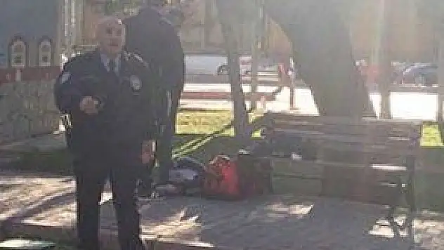 ŞÜPHELİ ÇANTA'DAN KIYAFET ÇIKTI