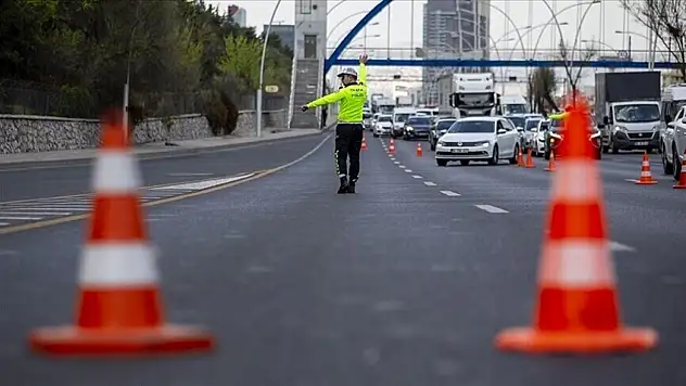 Sürücülerin dikkatine: Kayseri'de o yol trafiğe kapanıyor!