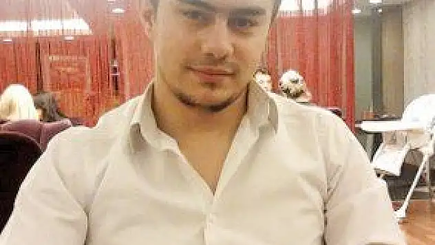 TAHSİN'İ BU KEZ DE GÜL'E ŞİKAYET ETTİ