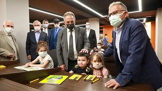 Talas'a bir kütüphane daha