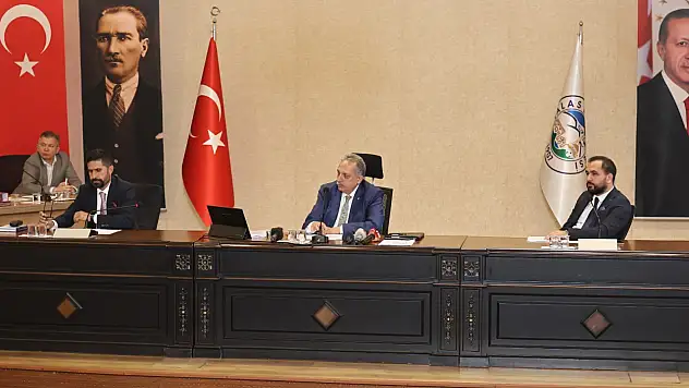 Talas Belediye Meclisi 18 karara imza attı!