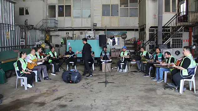 Talas Belediyesi çalışanları sahnede! Gündüz mesai, akşam prova