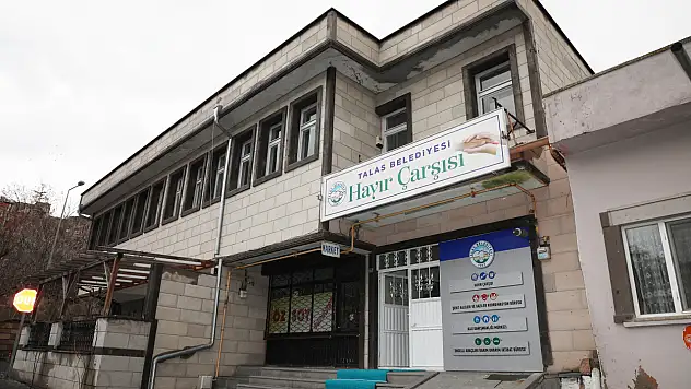 Talas Belediyesi'nden 70 çocuğa bayramlık