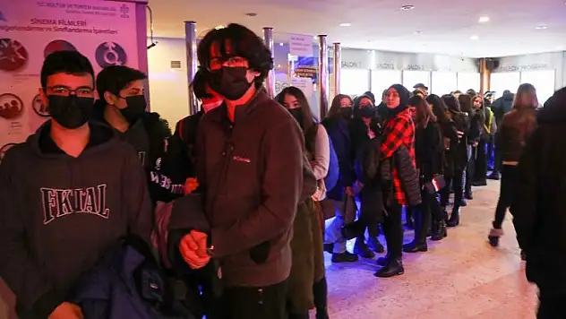 Talas'ın öğrencileri Eren'i izledi
