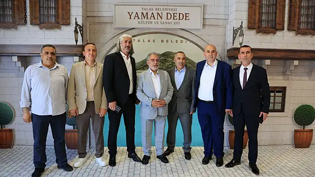 Başkan İstanbul'a gitti, Kayserilileri davet etti