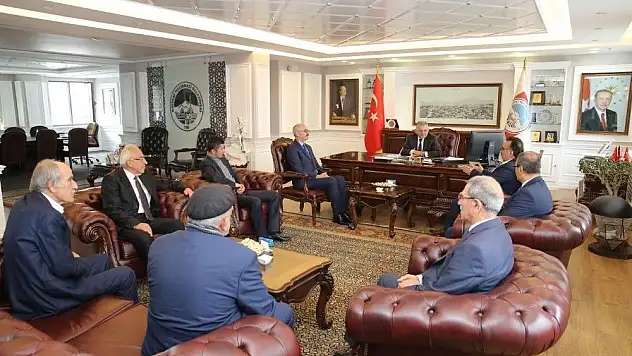 Talas muhtarları Melikgazi iletişim merkezini gezdiler