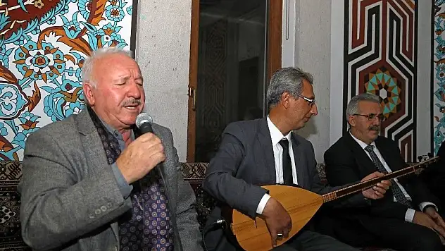 Talas Selçuklu Evinde Duygu Dolu Gece
