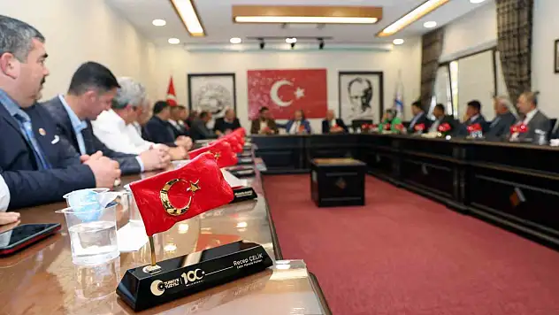 Talas'ta 'Cumhuriyet' toplantısı