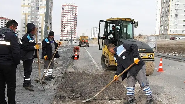 Talas'ta yaz kış asfalt
