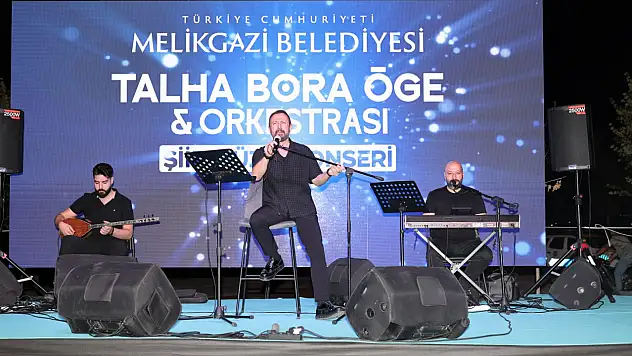 Talha Bora Öge'den Kayseri'de unutulmaz gece