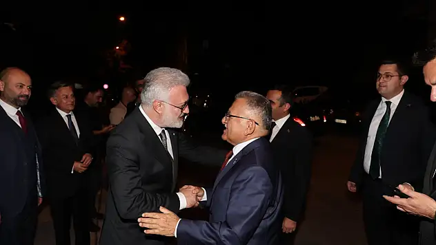 Tamer Karadağlı'nın hangi isteğini Başkan Büyükkılıç 'çat çat' halletti!