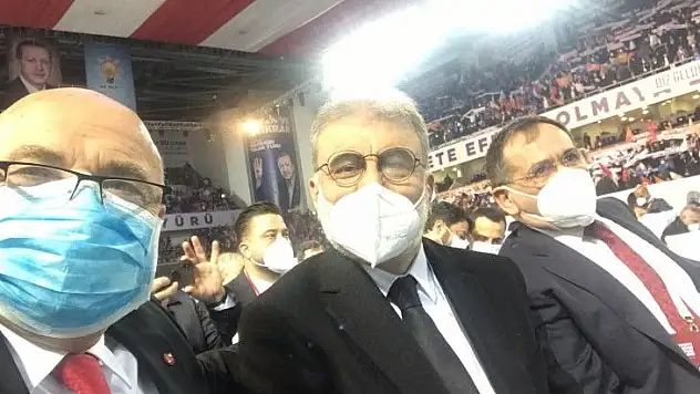 Tamer, 'Koronavirüse yakalandım' dedi, akıllara AK Parti kongresi geldi!