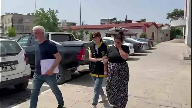 Tanınmamak için çarşafa girip hırsızlık yaptı