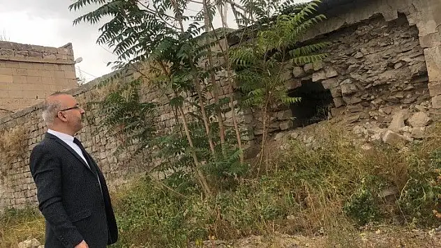 Tarihi ayıp! 'Ahır' olarak kullanılıyor!