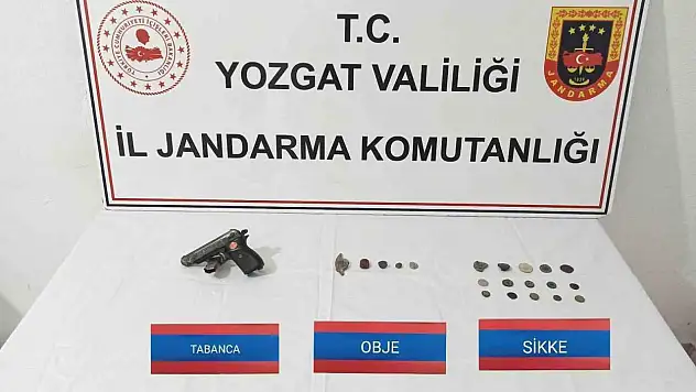 Tarihi eser operasyonu: Sikke ve objeler ele geçirildi