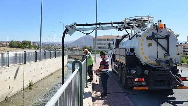 Taşkın su kanalları ile yağışlı günler kabus olmaktan çıktı