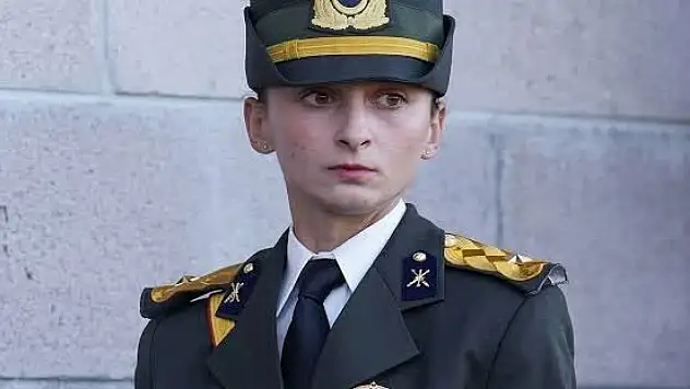 'Teğmen Ebru Eroğlu yalnız değildir!'