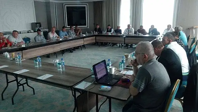 Tekerlekli Sandalye Basketbolu'nun geleceği İstanbul'da masaya yatırıldı