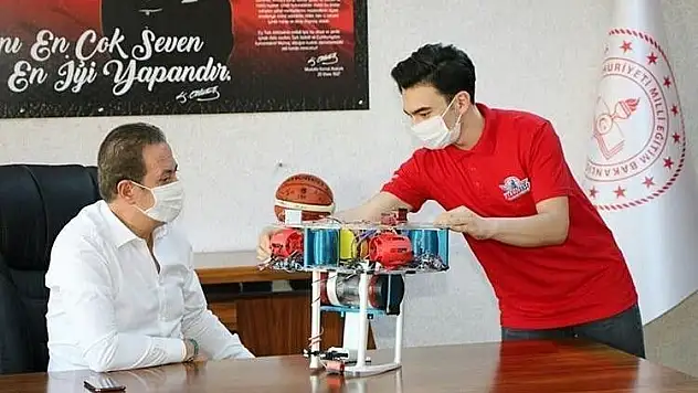 TEKNOFEST'te Kayseri'yi temsil eden ekip Ekinci'yi ziyaret etti
