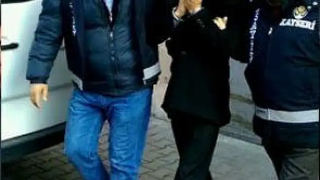TELEFON DOLANDIRICILARI SUÇÜSTÜ YAKALANDI