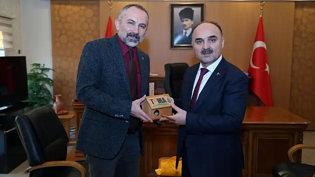 TEMA Vakfı Kayseri Temsilciliği Yönetimi, Kayseri Valisi Şehmus Günaydın'ı makamında ziyaret etti