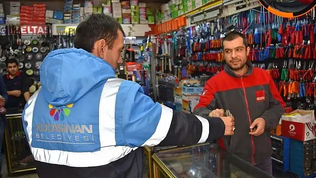Temizlik işçilerinden örnek davranış