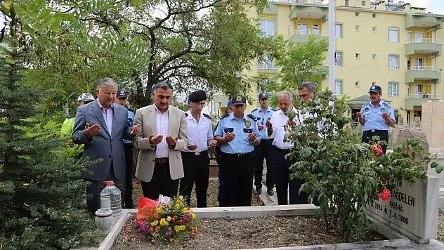 15 Temmuz'da ilçe protokolünden şehitlere ziyaret
