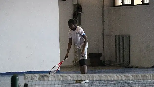 Tenis Heyecanı Tüm Hızıyla Devam Ediyor
