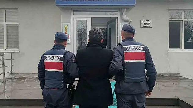 İhraç memur, jandarmadan kaçamadı