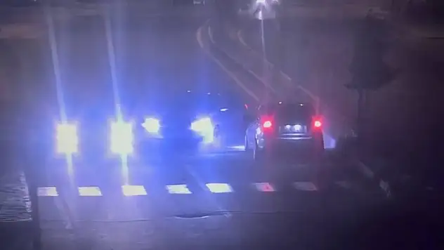 Ters şeride girdi, uyaranlara küfür etti
